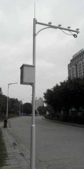 道路電子警察杆件
